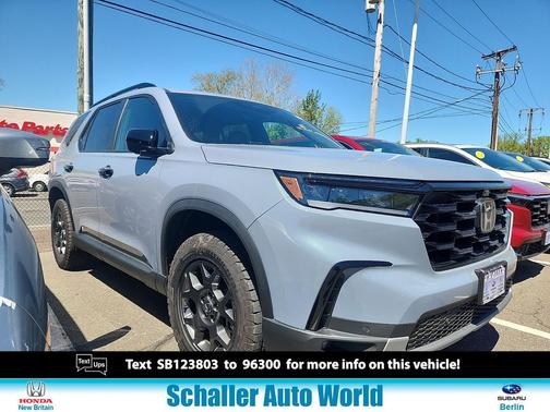 Diffused Sky Pearl 2025 Honda Pilot TrailSport