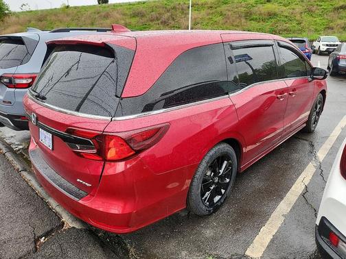 Radiant Red Metallic II 2024 Honda Odyssey Sport