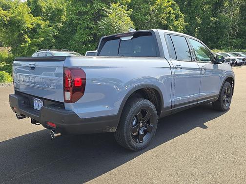 Sonic Gray Pearl 2026 Honda Ridgeline Black