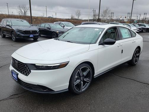 Platinum White Pearl 2026 Honda Accord SE