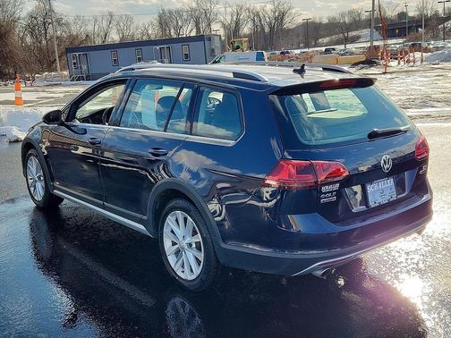 2017 Volkswagen Golf Alltrack TSI SE