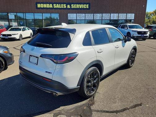 2024 Honda HR-V 2WD Sport