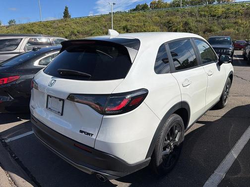 2024 Honda HR-V 2WD Sport