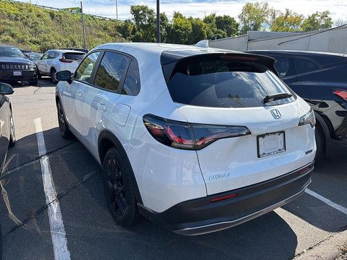2024 Honda HR-V 2WD Sport