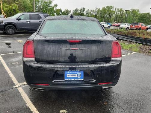 2022 Chrysler 300 S