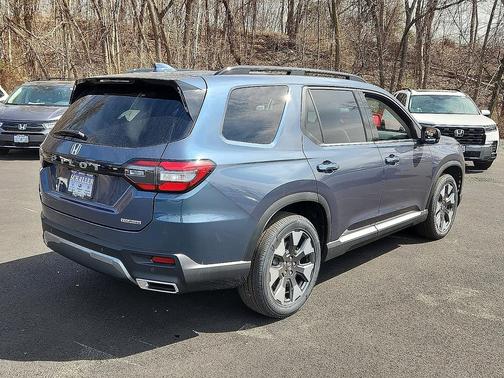 2026 Honda Pilot Touring 8-Passenger