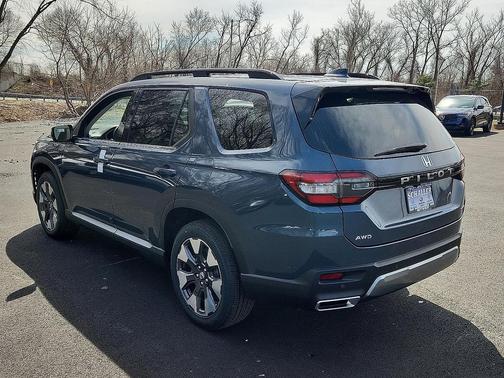 2026 Honda Pilot Touring 8-Passenger