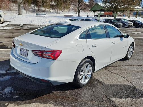 2021 Chevrolet Malibu FWD LT