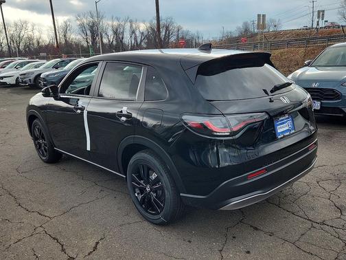 2026 Honda HR-V 2WD Sport