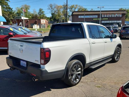 2022 Honda Ridgeline Sport