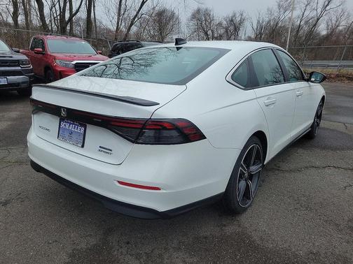 2025 Honda Accord Hybrid Base