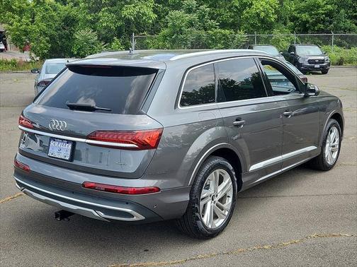 2021 Audi Q7 55 Premium