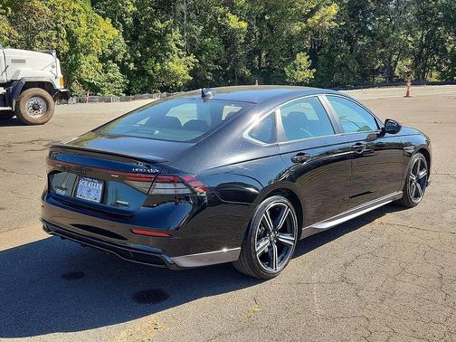 2023 Honda Accord Hybrid Base