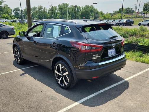 2022 Nissan Rogue Sport SL