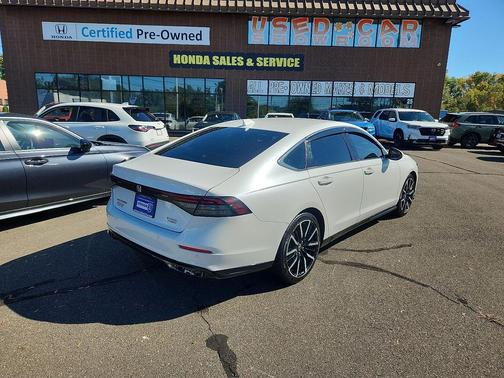 2023 Honda Accord Hybrid Touring