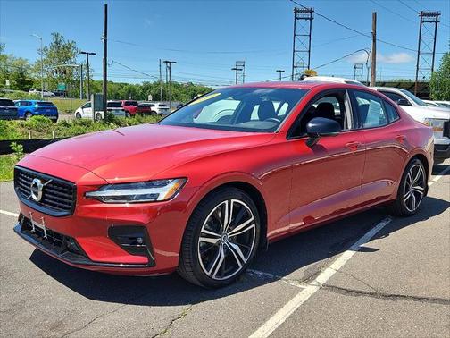 2021 Volvo S60 T6 R-Design