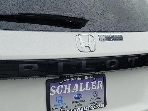 2025 Honda Pilot Touring 8-Passenger