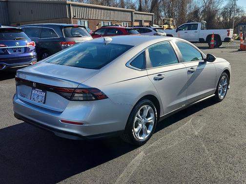 2023 Honda Accord LX 1.5T