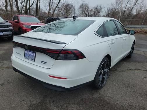 2025 Honda Accord Hybrid Base