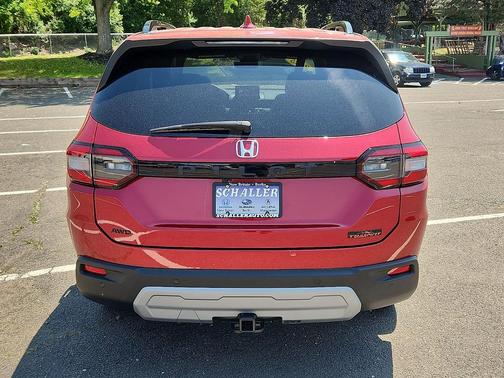 Radiant Red Metallic II 2025 Honda Pilot TrailSport