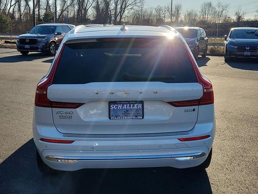 2023 Volvo XC60 B5 Plus Bright Theme