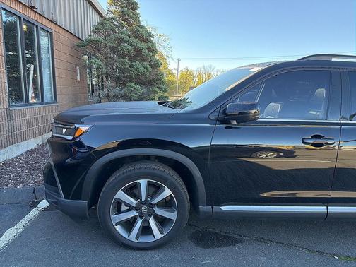 2023 Honda Pilot AWD Elite