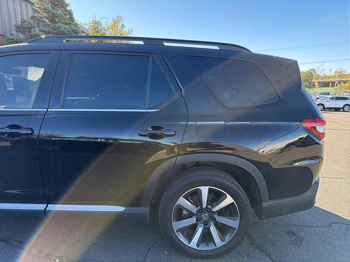 2023 Honda Pilot AWD Elite