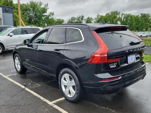 2022 Volvo XC60 Momentum