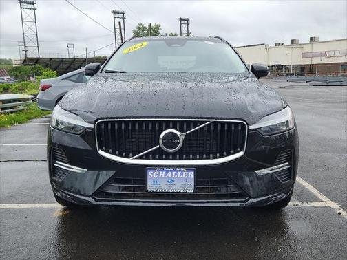 2022 Volvo XC60 Momentum