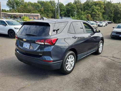 2022 Chevrolet Equinox LS