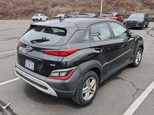 2022 Hyundai KONA SE