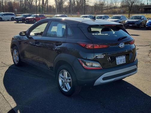 2022 Hyundai KONA SE