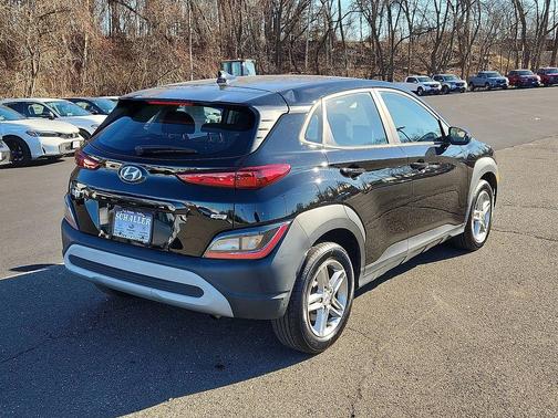 2022 Hyundai KONA SE
