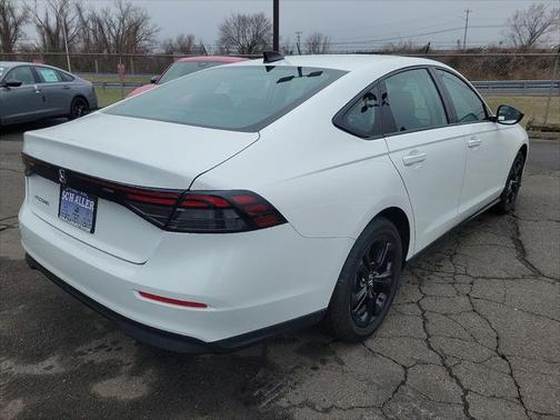 2025 Honda Accord Sport SE 1.5T
