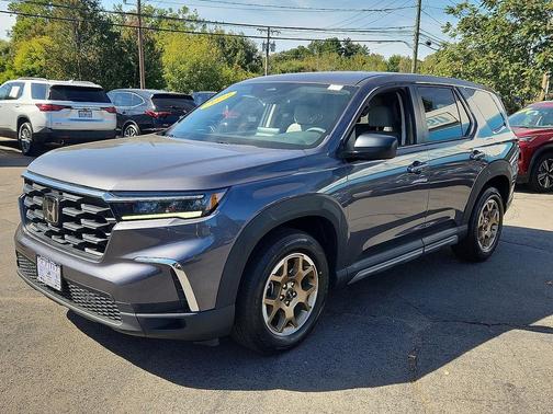 2023 Honda Pilot AWD LX