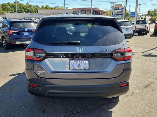 2023 Honda Pilot AWD LX
