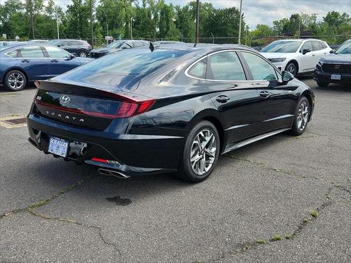 2022 Hyundai SONATA SEL