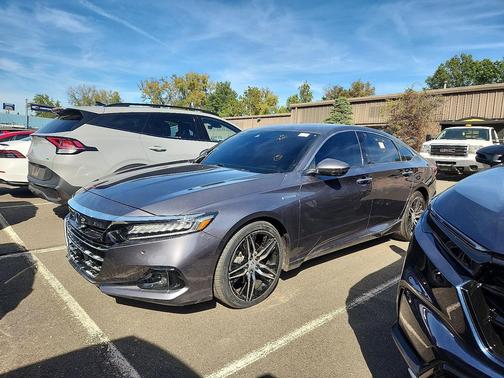 2022 Honda Accord Hybrid Touring