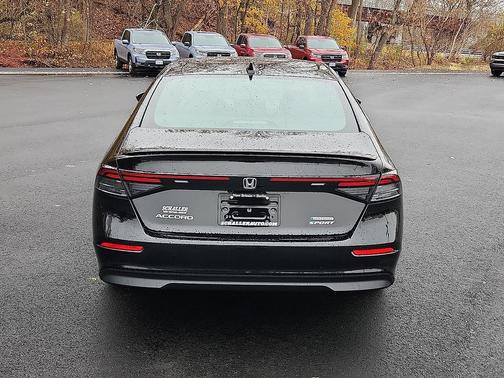 2023 Honda Accord Hybrid Base