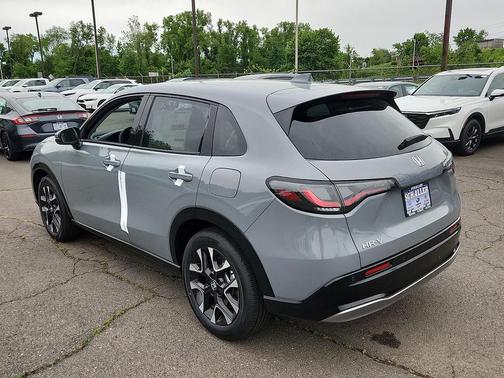 Urban Gray Pearl - GE 2027 Honda HR-V EX-L