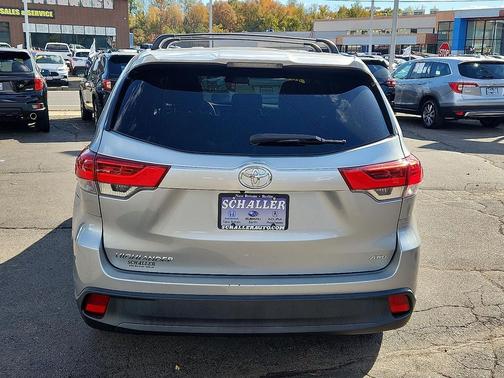 2018 Toyota Highlander LE