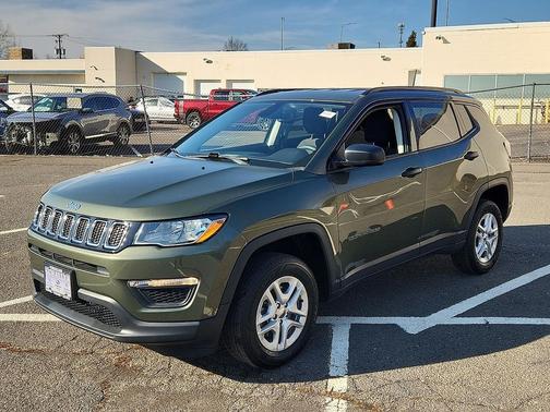 Olive Green Pearlcoat 2018 Jeep Compass Sport