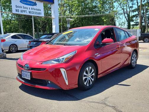 2021 Toyota Prius LE