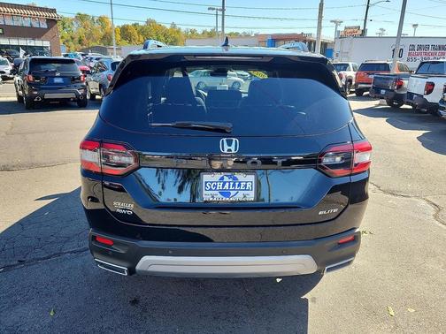 2023 Honda Pilot AWD Elite