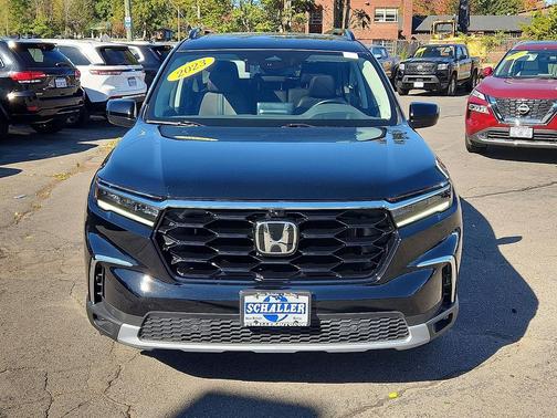2023 Honda Pilot AWD Elite