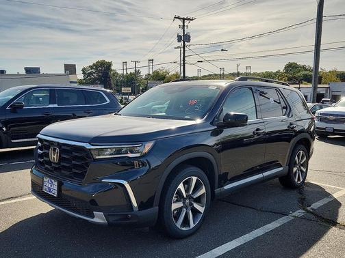 2023 Honda Pilot AWD Elite
