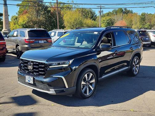 2023 Honda Pilot AWD Elite