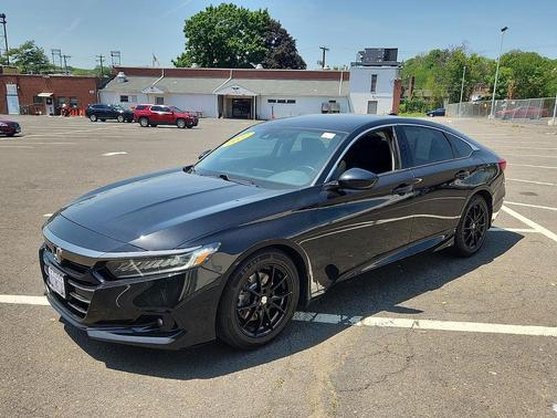 Crystal Black Pearl 2022 Honda Accord Sport SE 1.5T