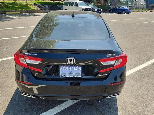 Crystal Black Pearl 2022 Honda Accord Sport SE 1.5T