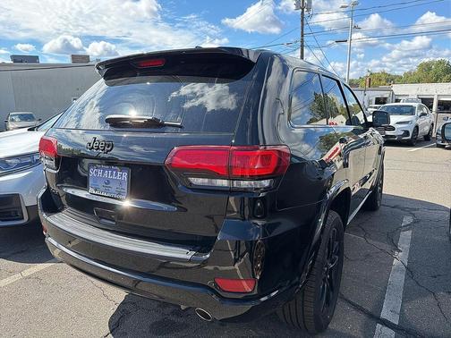 2022 Jeep Grand Cherokee Laredo
